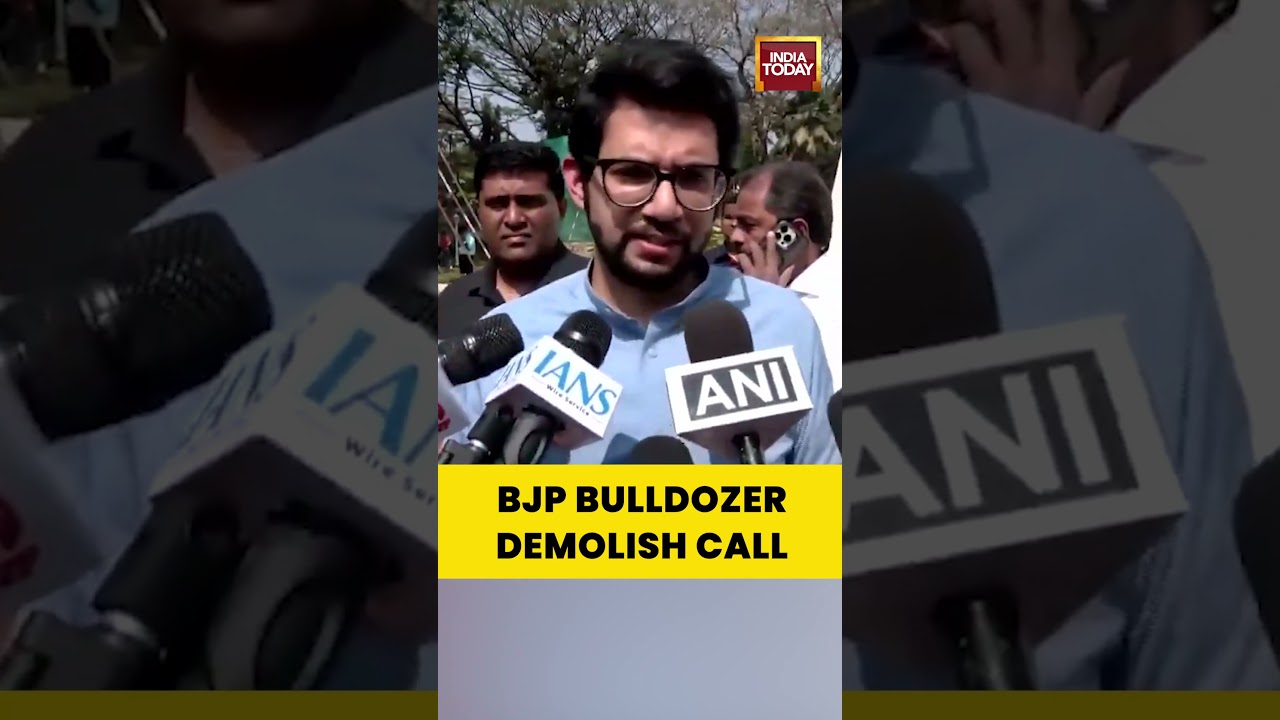 BJP Bulldozer Demolish Call | Aaditya Thackeray Reacts To Shivaji Portrait Row