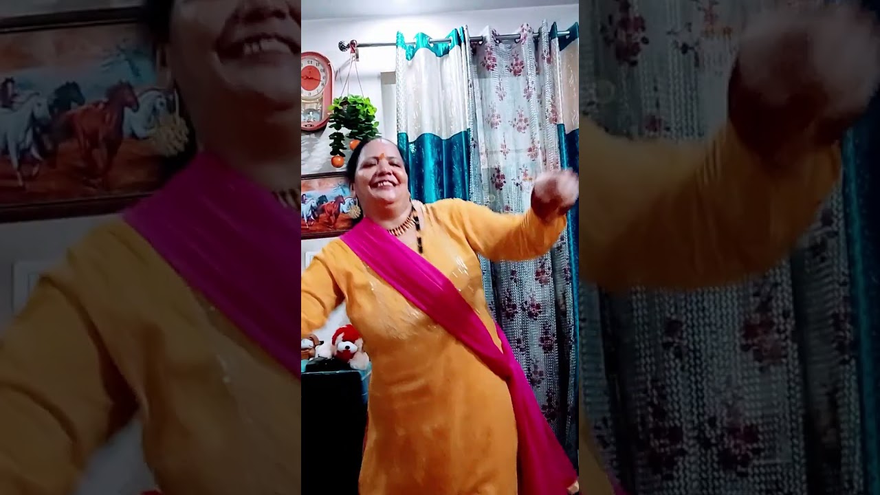 #viralperformanceinnonstopkumauniandgarhwalisong  #musicandsong #dance 👍👍😍😍💯💯💯🙏🙏🙂🙂🌺🌺