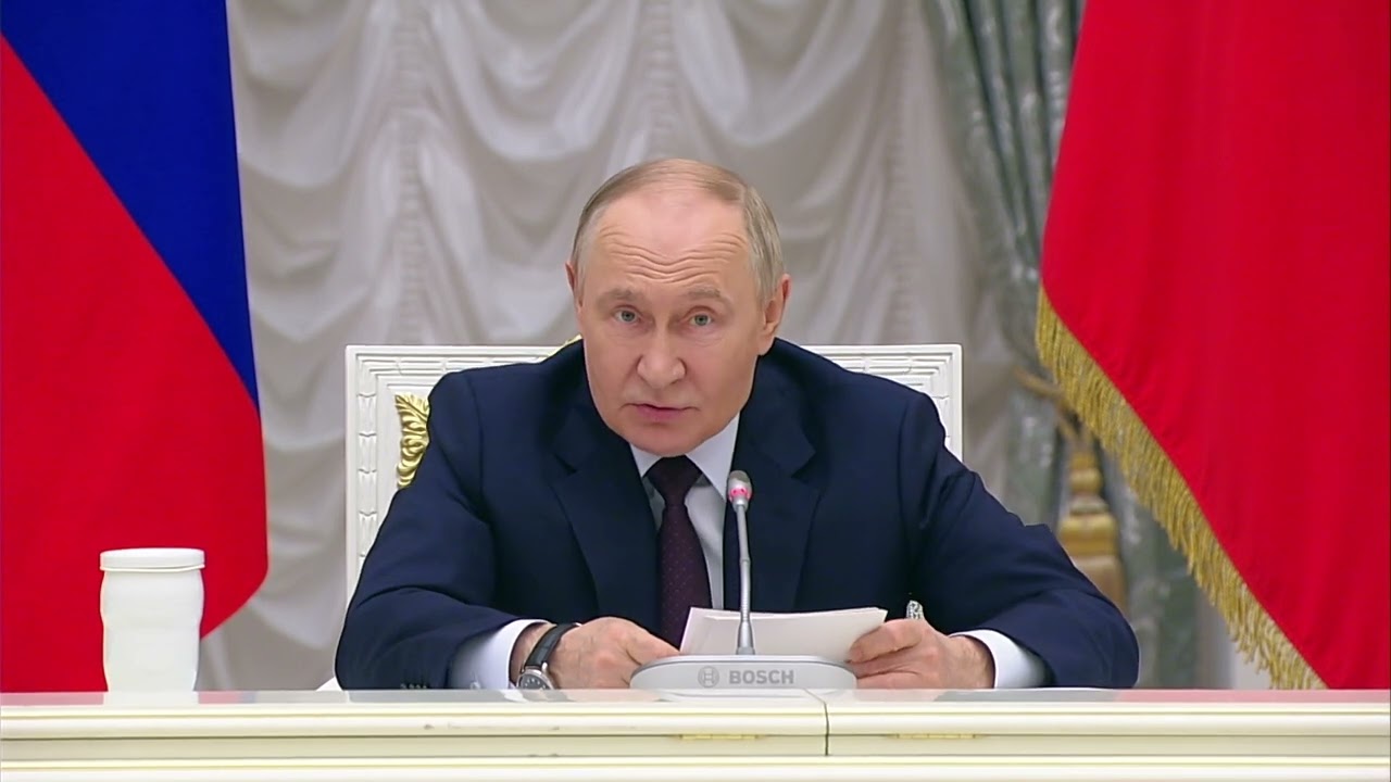 &laquo;Пост-Россия? Не дождутся!&raquo;: Путин &mdash; о тех, кто хочет уничтожить страну