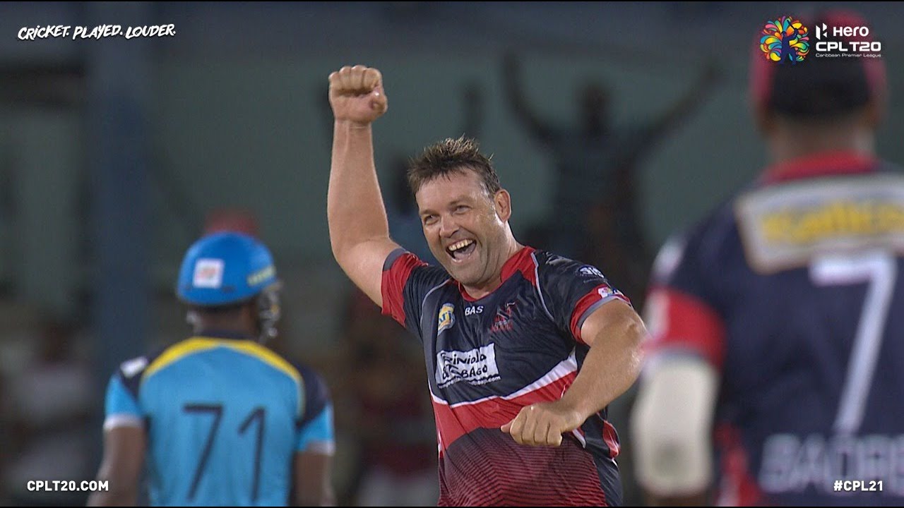 JACQUES KALLIS TAKING WICKETS FOR FUN IN THE CARIBBEAN SUN!