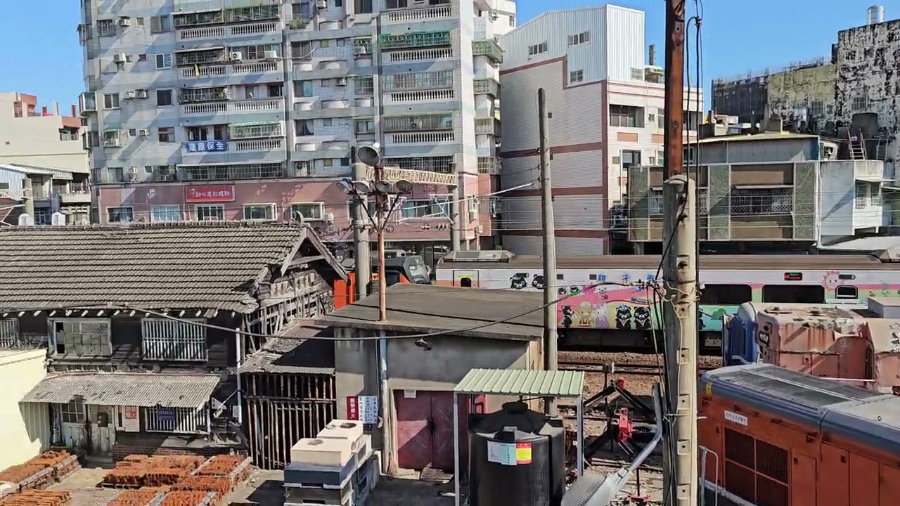 〔不一樣的視角〕20260215 臺鐵 122次 E500 pp自強號 彰化扇形車庫附近經過