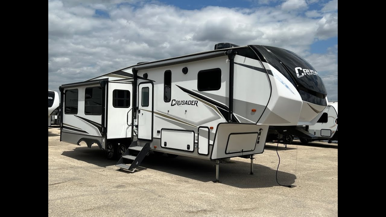 2022 Primetime Crusader 305 RLP