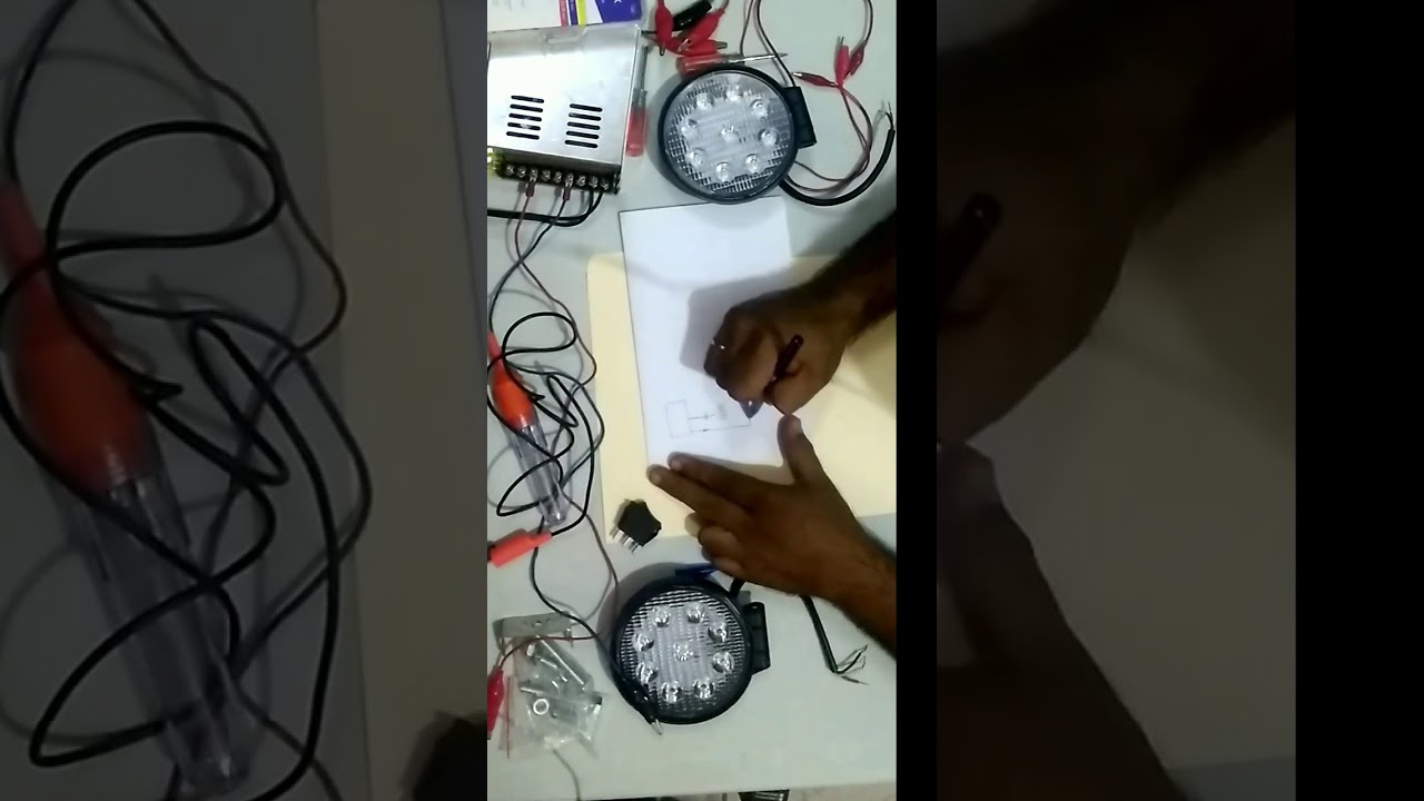 Auxiliares LED, conexión doble función