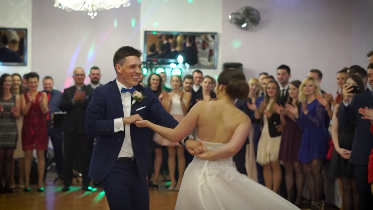 Wyjątkowy pierwszy taniec Joanny i Łukasza w doskonałym stylu !