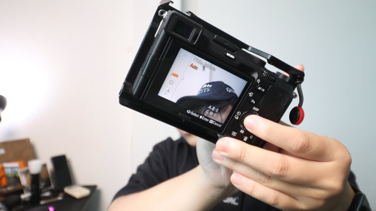 Setting màn hình Sony để chụp quay lung linh khoe mẫu được