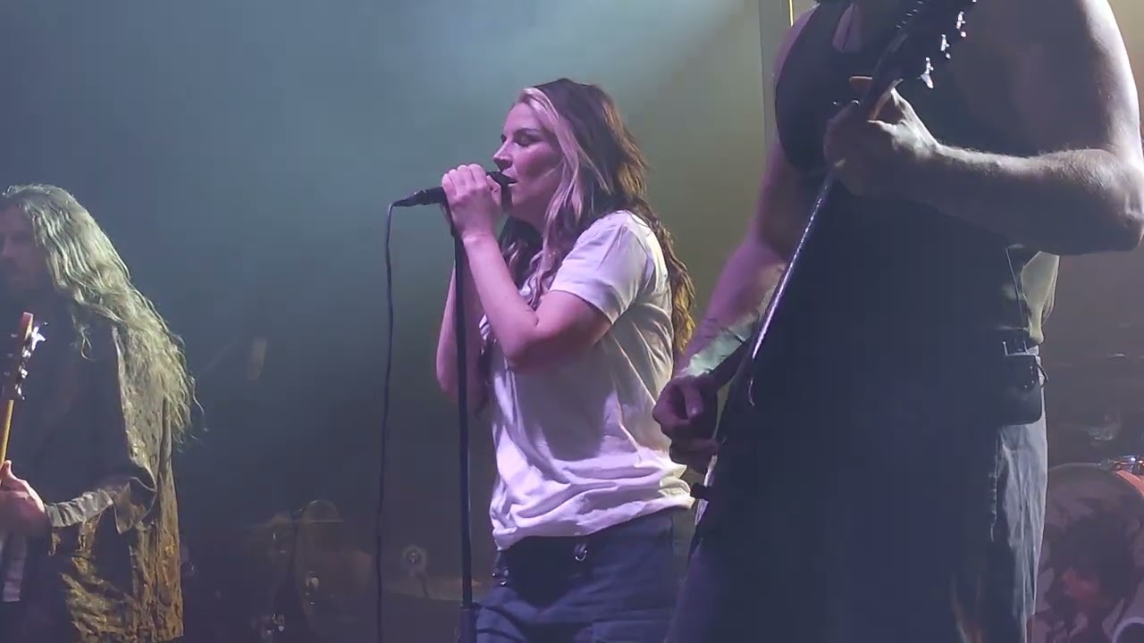 Charlotte Wessels & The Obsession - The Crying Room (Cracow, 11.11.2024)
