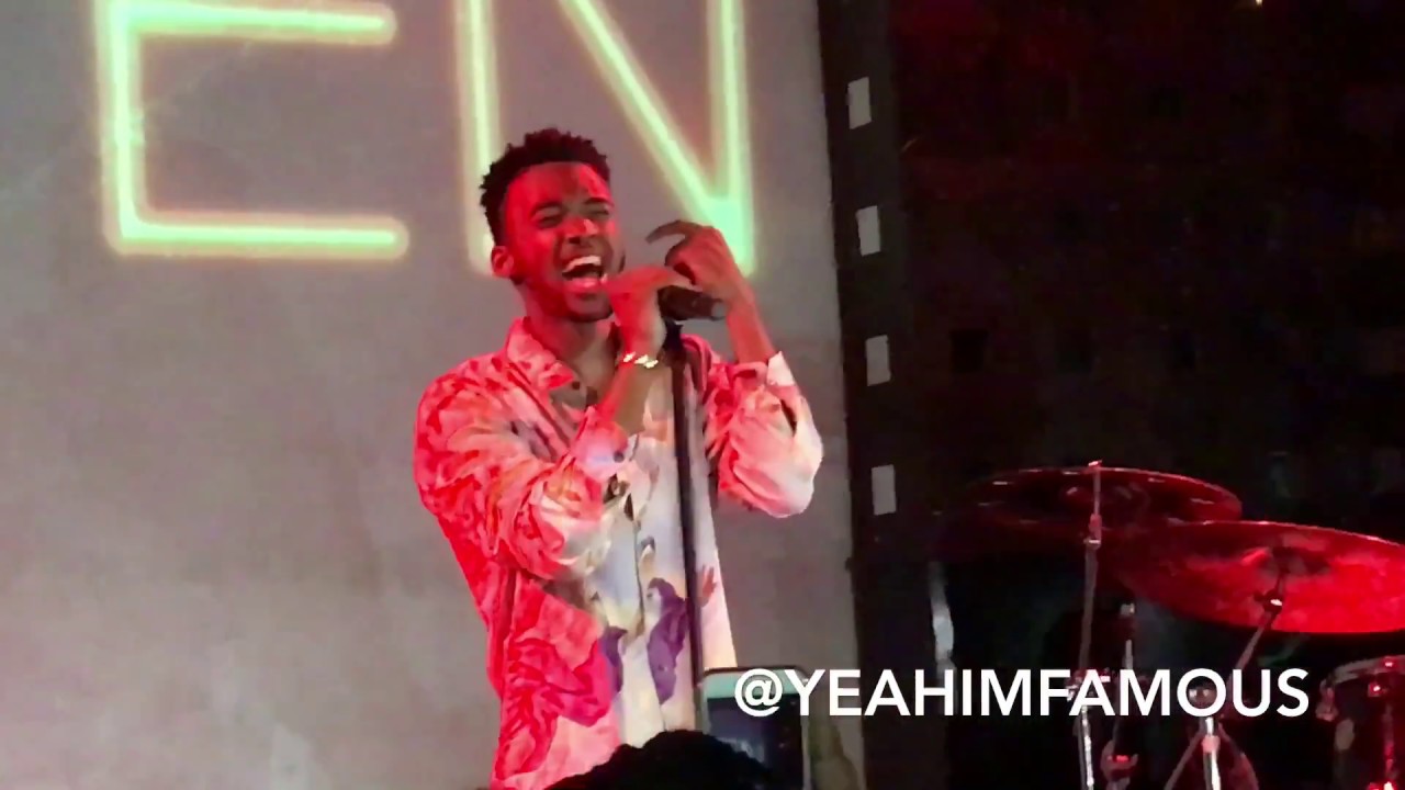 Algee Smith Live in NYC at SOBS for his Sold Out Listen EP Concert
