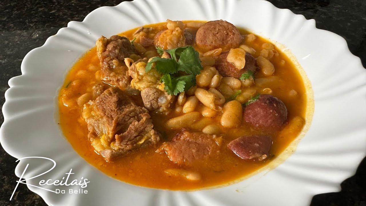 Receita de Feijoada de Feijão Branco do jeitinho Nordestino!