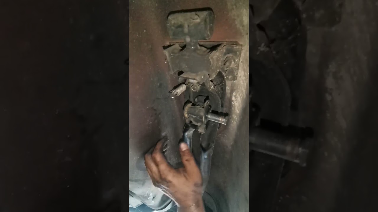kumakalas ang kambyo/gear habang tumatakbo ang sasakyan😱 #car #shifter #gear #nissan #honda #toyota