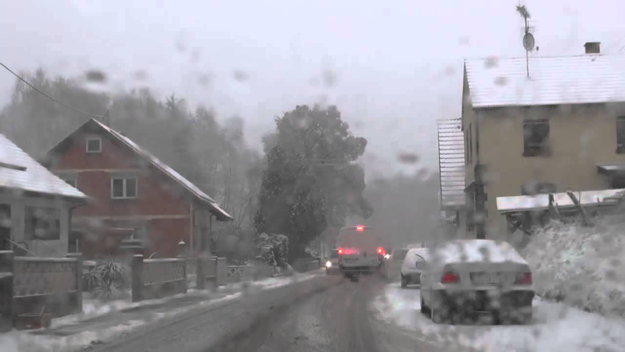 Autofahrt Erlenbach nach Bad Bergzabern Sueddeutschland im Schnee 12-2012