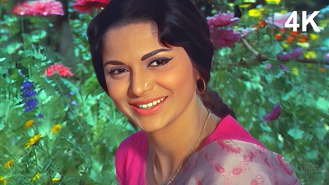 लता जी का सुपरहिट गाना - Kaari Badariya Maare Lahariya 4K Video | Lata Mangeshkar | Aadmi | Waheeda