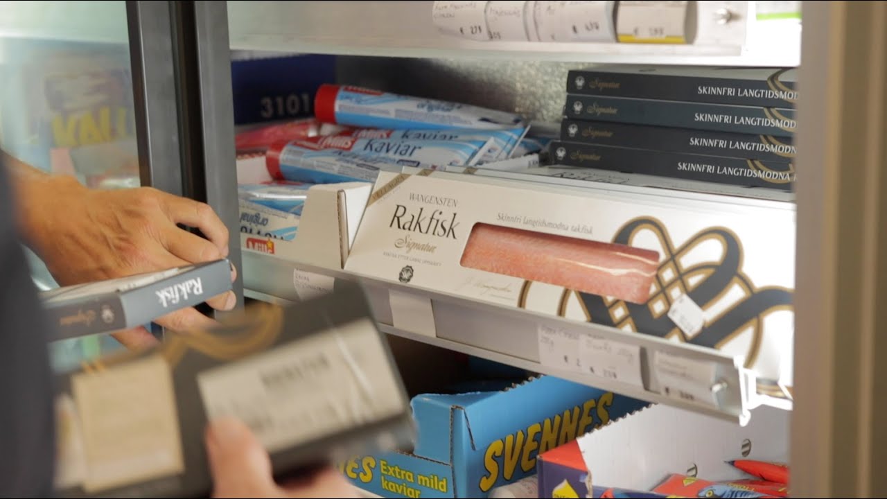 Sigurd kjøper Rakfisk i Spania