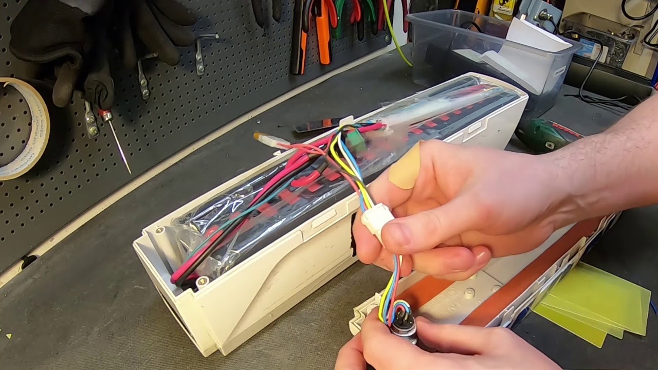 Inside a Giant Talon 36V Energypak from 2013 (This video 