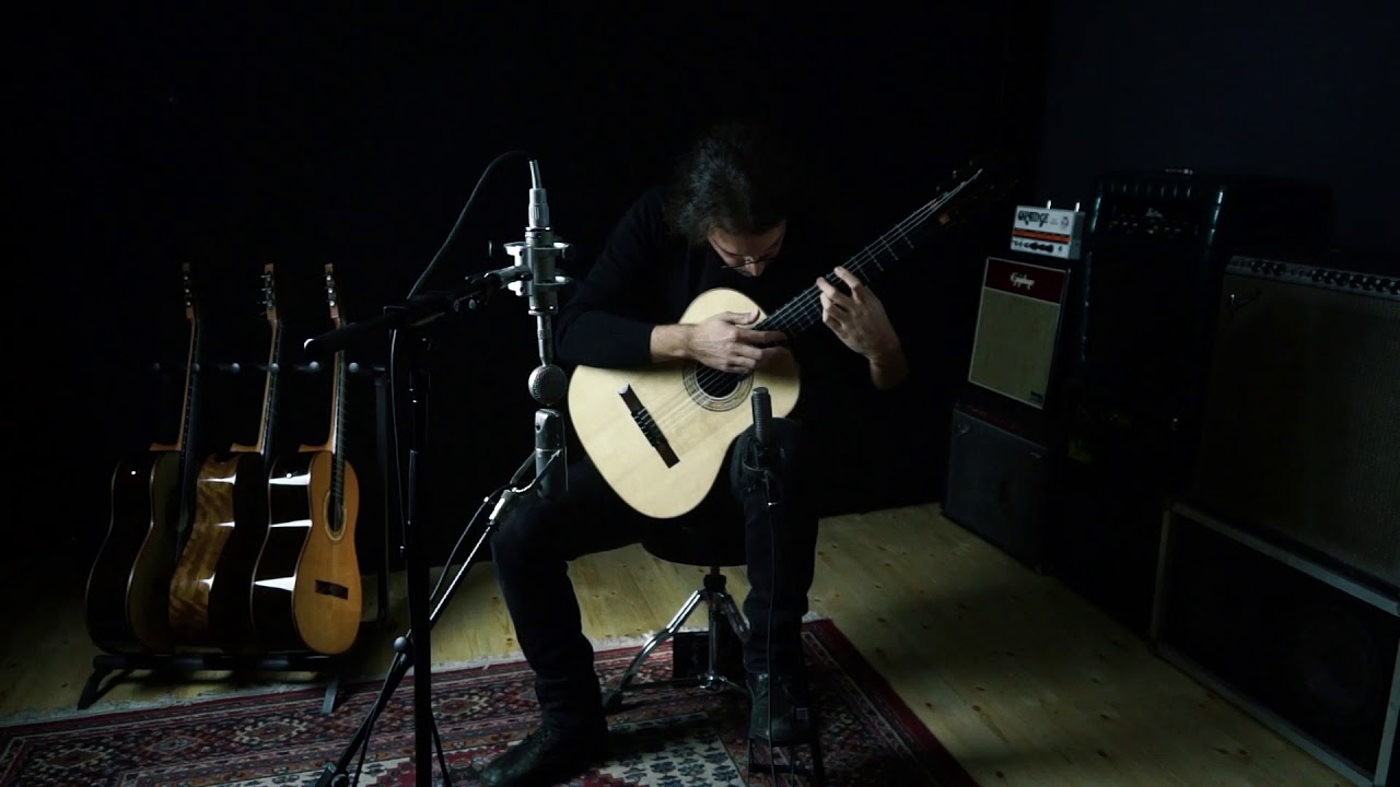 La Catedral (Agustin Barrios) Performed by Danny Pavlopoulos