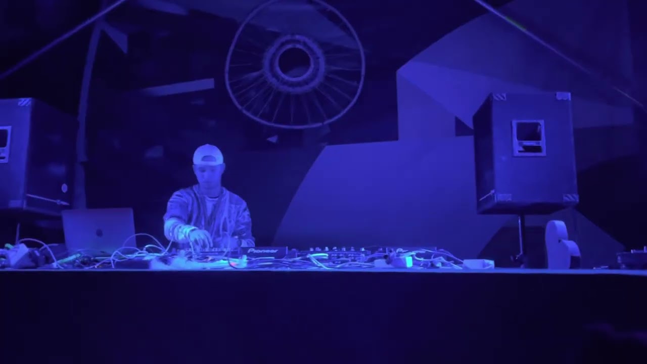 CHAKUZA - GROẞSTADTW&Uuml;STE (TECHNO BOOTLEG)