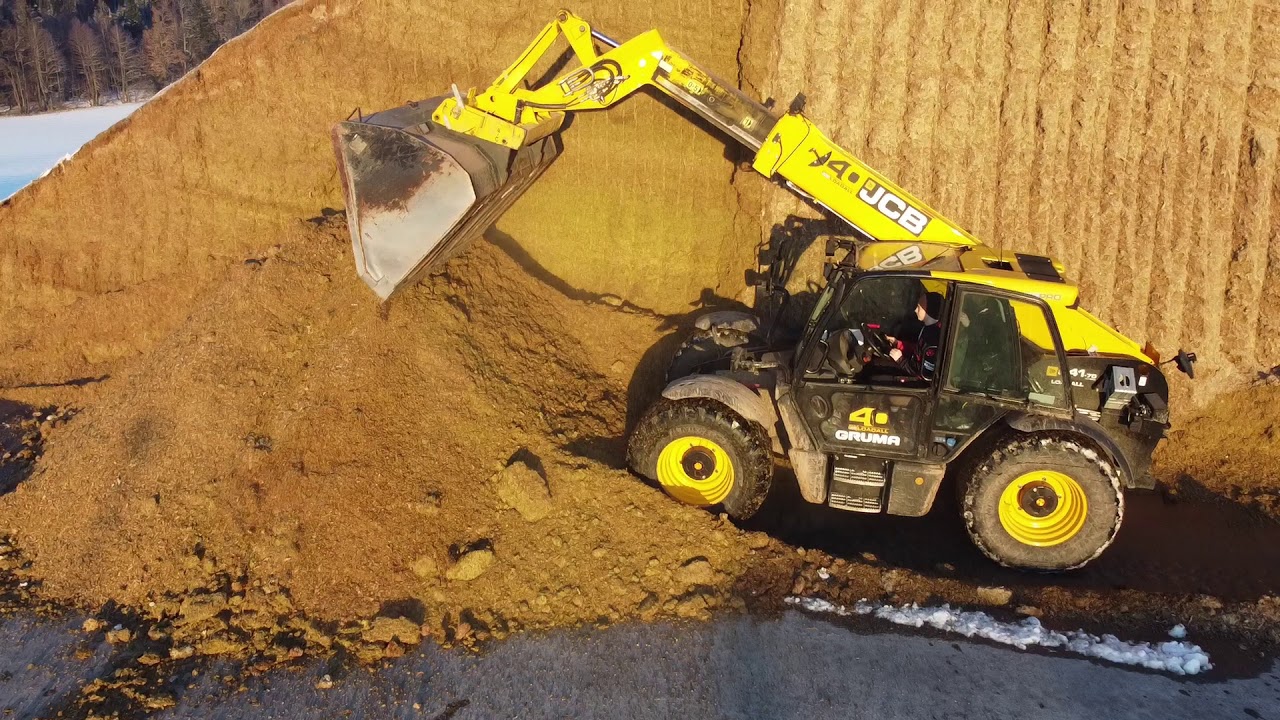 BIOGASFÜTTERN | Bioenergie Suchy Mussner | JCB Telelader | LaiObb