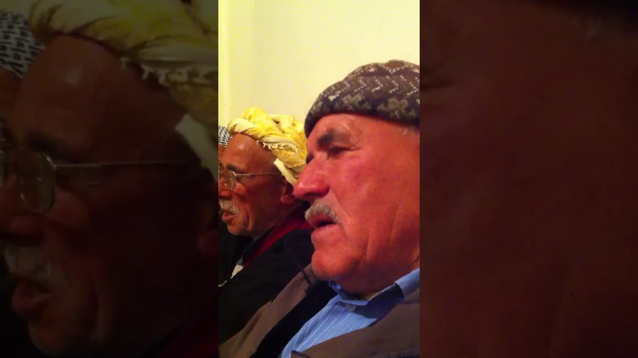 الشيخ محمد الشريف و مجموعة من الطلبة لبلدية وزرة