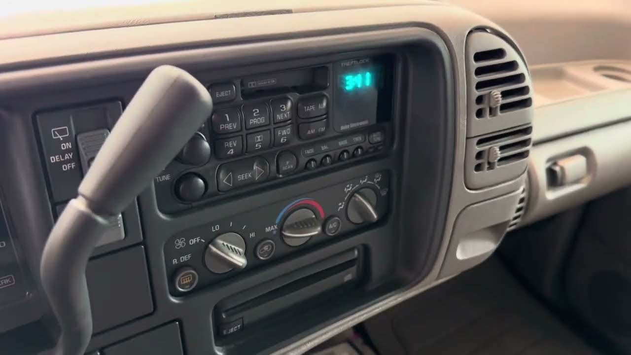 1995 Chevy Tahoe LS 2-Door Cold Start