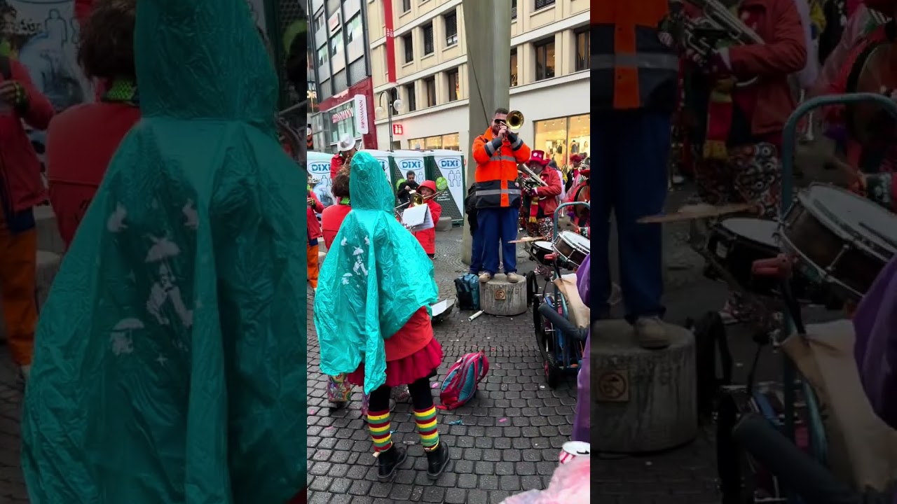 Kölner Karneval(Köln Karnevalı)-Weiberfastnacht. Part 1