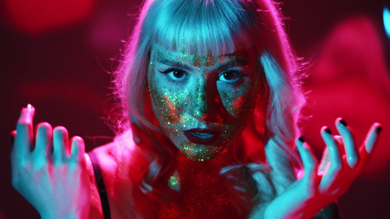 Paulina - C&acirc;ntec de dor (Official Video)