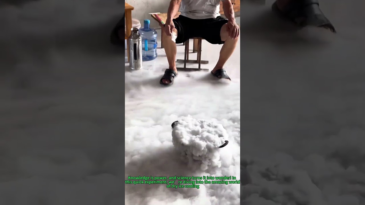Dry Ice Cooling Magic: Instant Fog & DIY Chilling with Science!