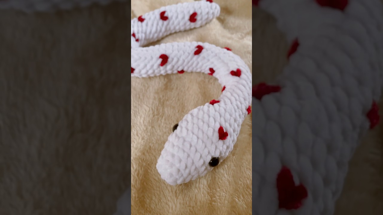 valentine&rsquo;s day snake crochet!! #crochet #amigurumi #smallbusiness #plush