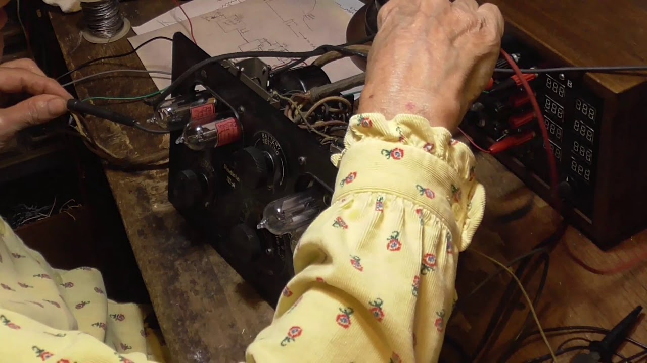 REPAIRING A RADIOLA IIIA RADIO