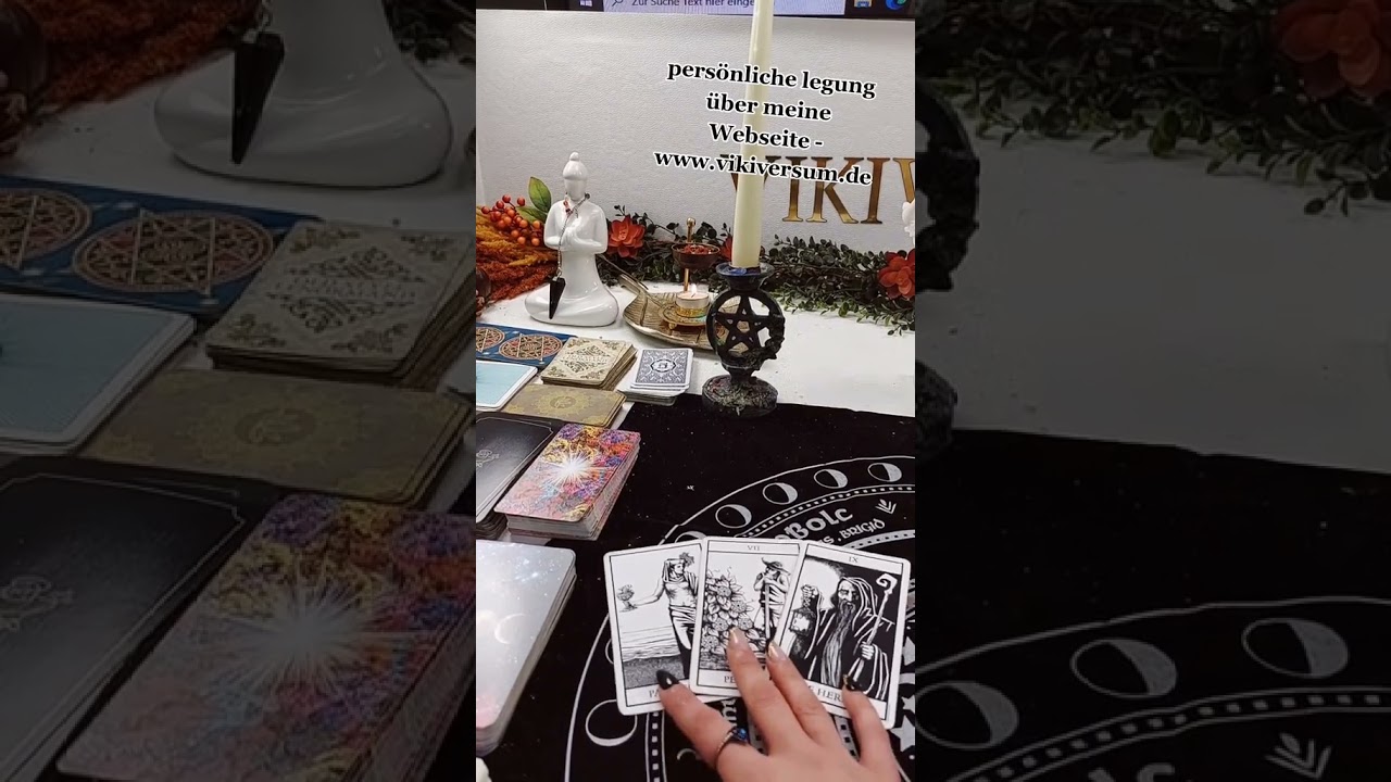 #tarotkarten #orakel #liebeslegung #tarotliebe #spirituell #kartenleger #tarotlegung #tarot