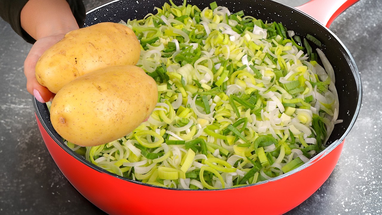 🔥 Classic Leek Soup Recipe | Best Classic Dish for Cozy Comfort! 🥣