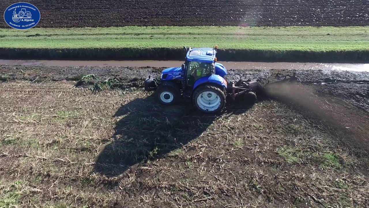 Grondbewerking door Arjen Rijpma 2016 (ploegen, walvrezen en hekkelen)