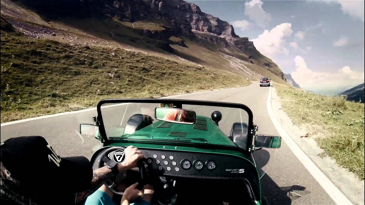Caterham 485 on Klausenpass  //pure roads