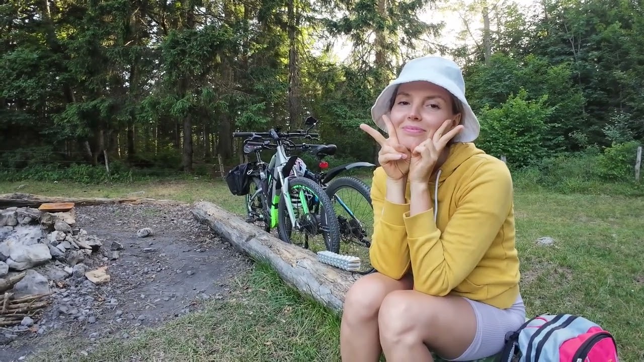 🚴 Вело-ПВД в швейцарские горы — улочки, лес, палатка и костёр.