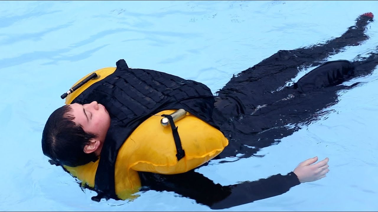 The Inflatable Military Body Armour That Keeps Soldiers Afloat