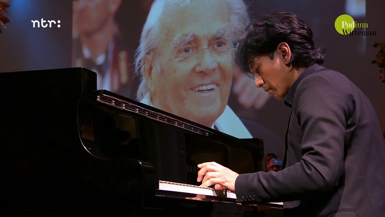 Wibi Soerjadi - Les parapluies de Cherbourg - Michel Legrand | Podium Witteman