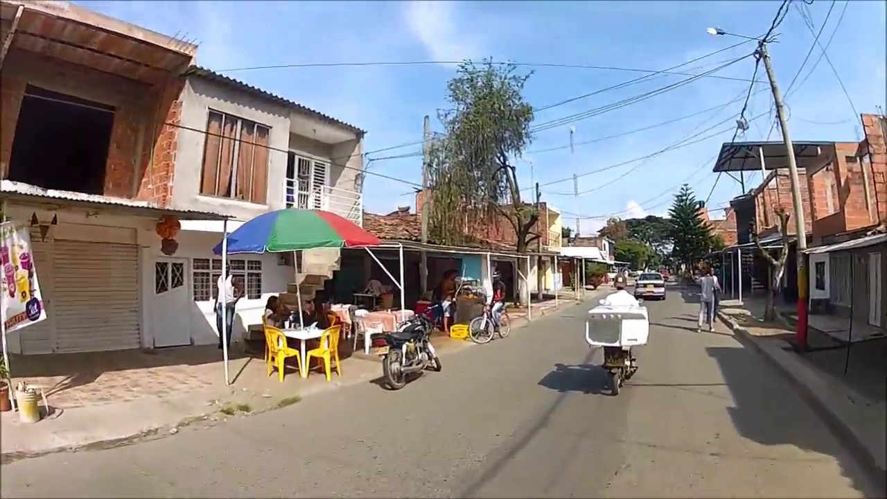 57 Llegando a Villa Rica - Cauca. Tour en moto por  Colombia.