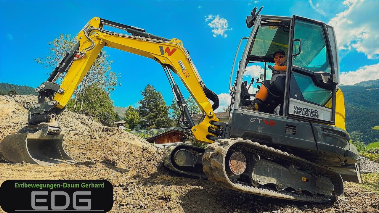Mini excavator Wacker Neuson ET42 | Path renovation
