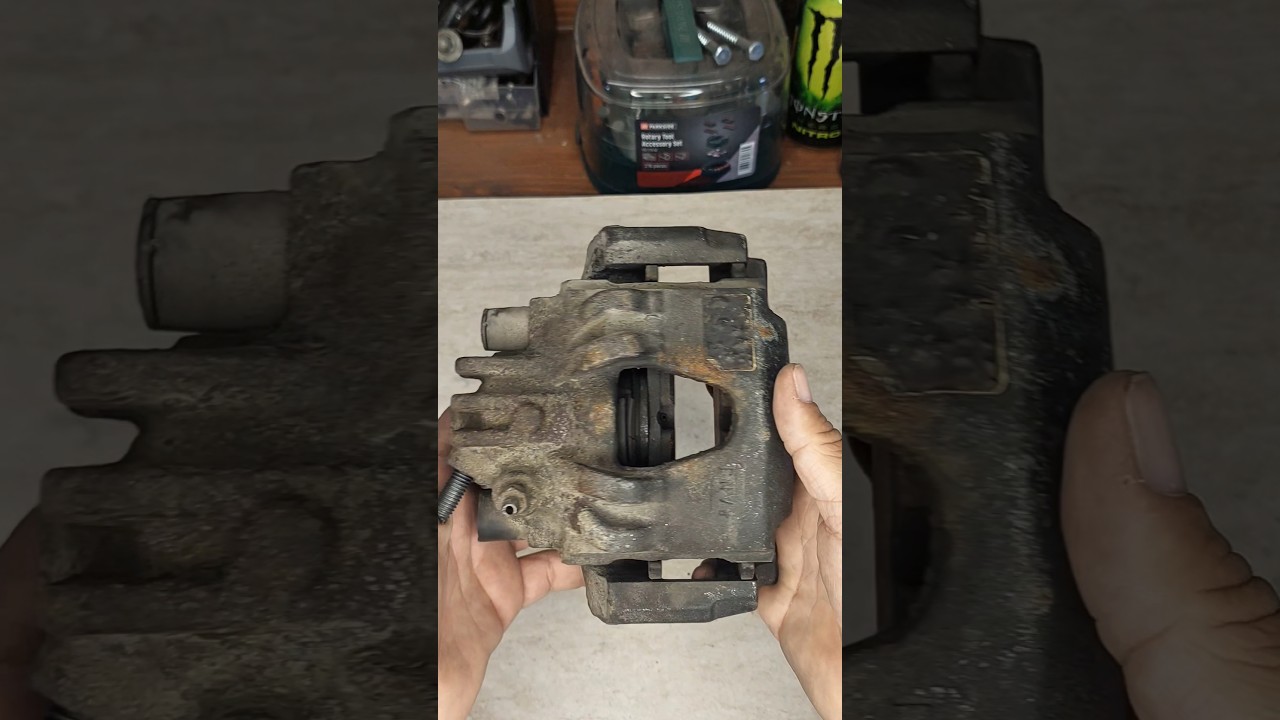 Restore rusty Brake Caliper. #restore #johnnyscarbon #diy #brake #handmad #skills
