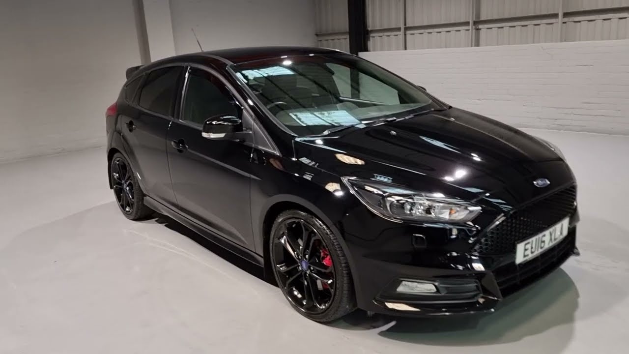 Take a closer look at the impressive 2016 Ford Focus ST-3 2.0 in our full walkaround vide