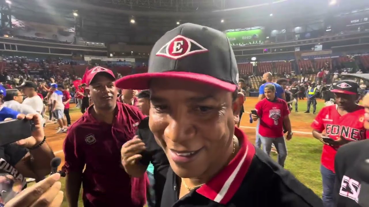 Octavio Dotel muy emocionado por el triunfo