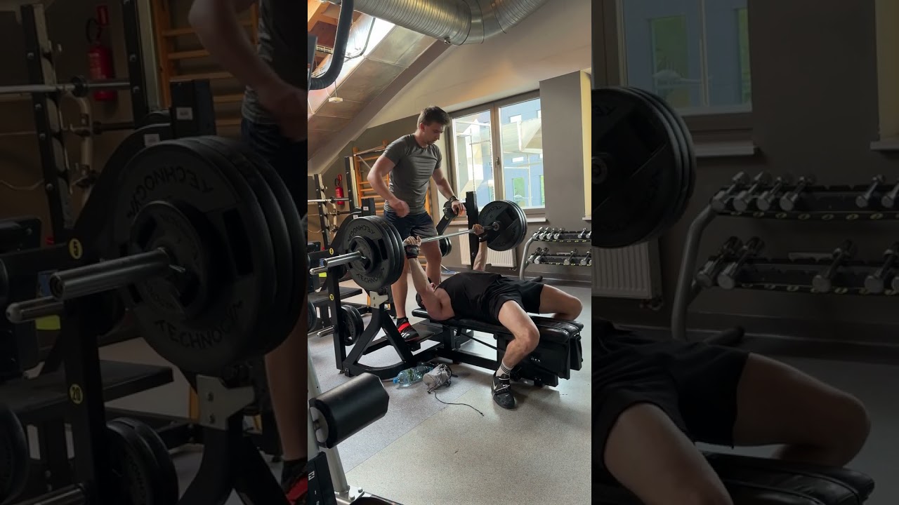 24/05 bench press 150 kg