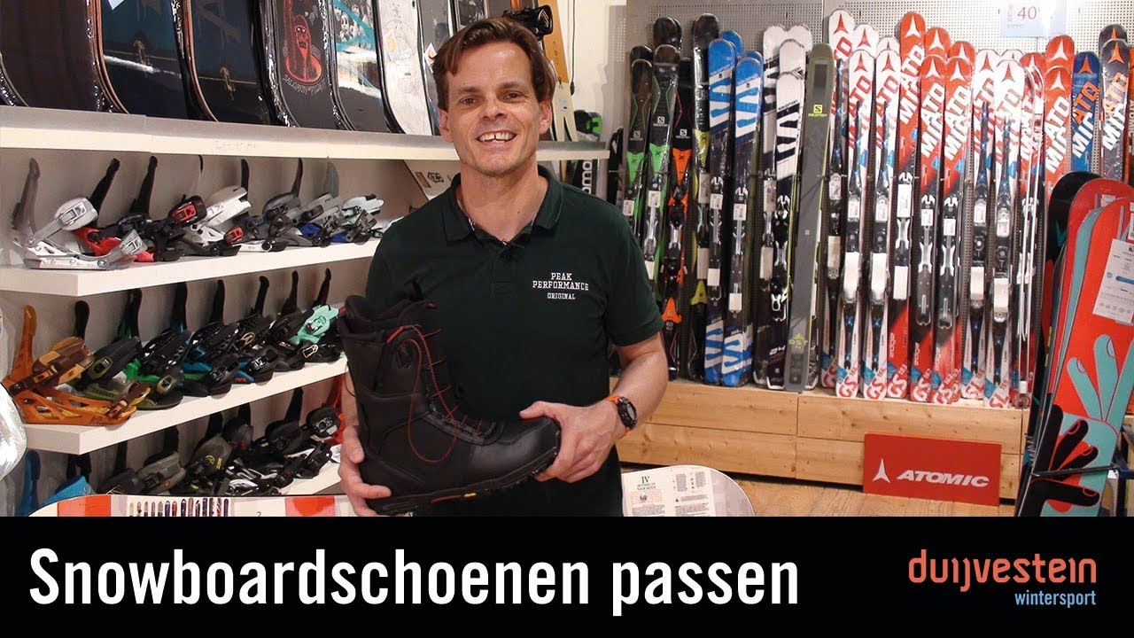 Duijvestein Academy - Het passen van snowboardschoenen