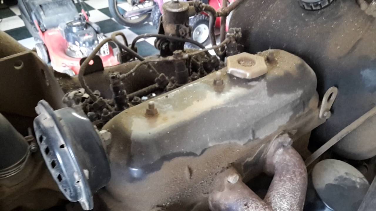 Fiat Store 402 - ispod haube