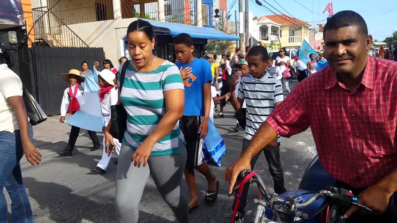 Caminata Colegio Pestalozzi, Dia de la Raza