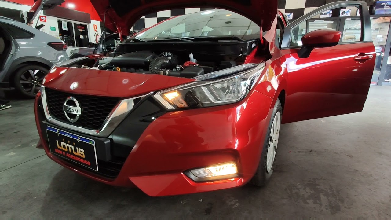 Farol de milha Nissan Versa 2022