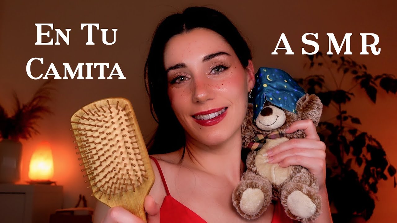 ASMR en TU CAMITA ❤️ Te Calmo para DORMIR 💤 Caricias, Masajes & Cepillo 🪔 Relajación Guiada Roleplay