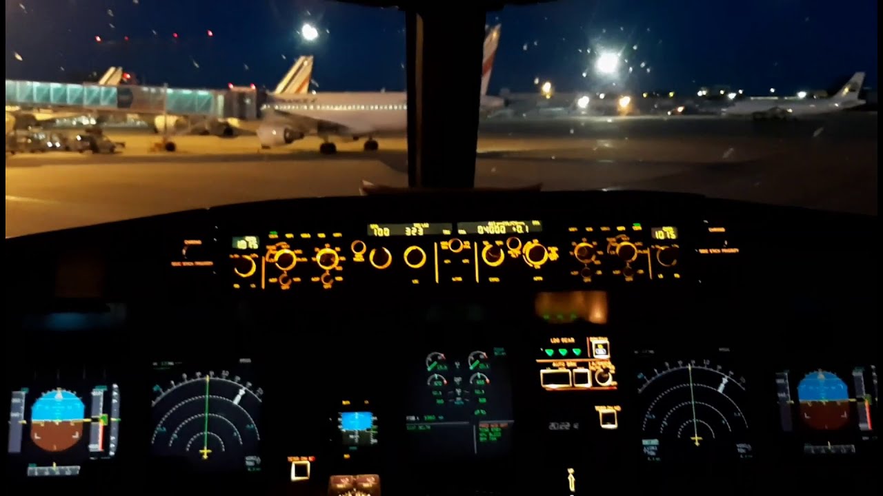 Fantastic Cockpit Views AIRBUS A321 AIRFRANCE Landing | Toulouse-Blagnac Airport LFBO