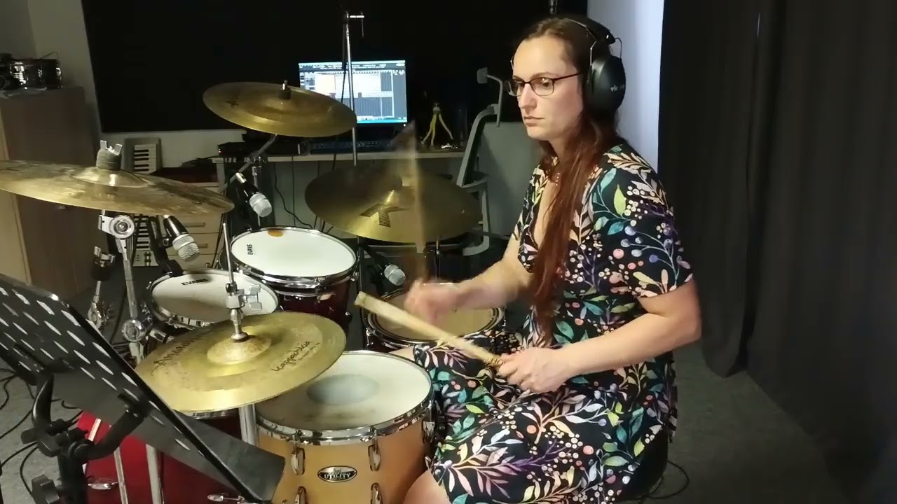 Kamila Macková - Not strong enough