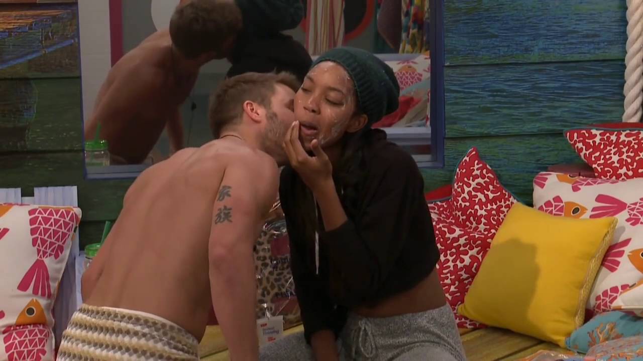 Into Zaulie
