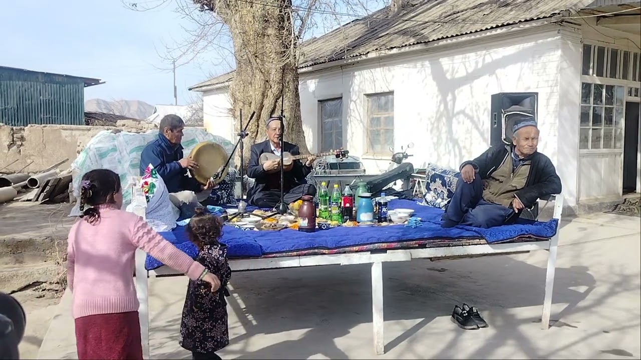 Отасини еғлатганди! Жонли ижро