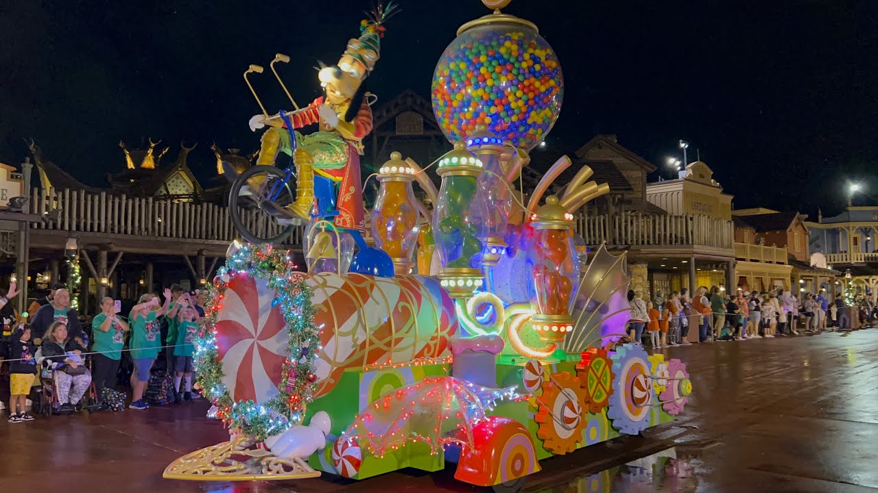 Mickey’s Once Upon a Christmastime Parade - MVMCP 2022 - Full Show